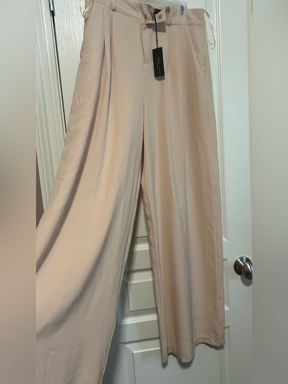 New With Tag Romeo & Juliet  Couture Womens Wide Leg Dress Pants  Sz Medium